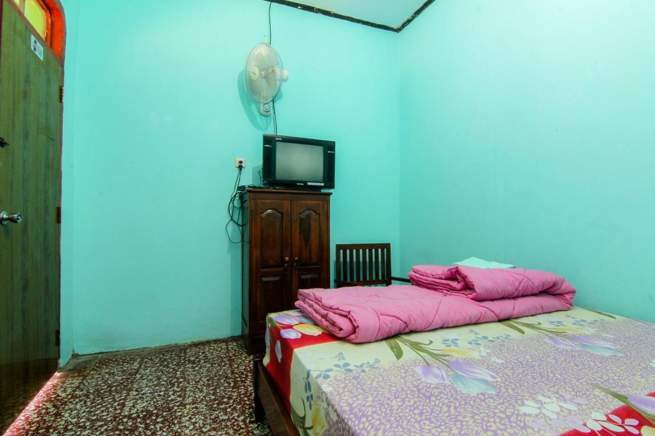 Losmen Melati Hotel Bantul Exterior foto